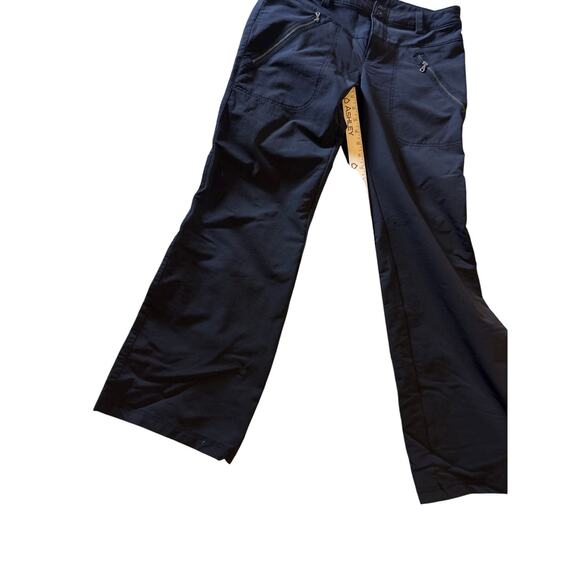 Athleta Women’s Black Trek/Outdoor Pants – Size 8 – Zip Pockets - Picture 4 of 9